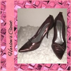 UC- BCBG Heels